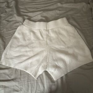 White knitted Women's Shorts